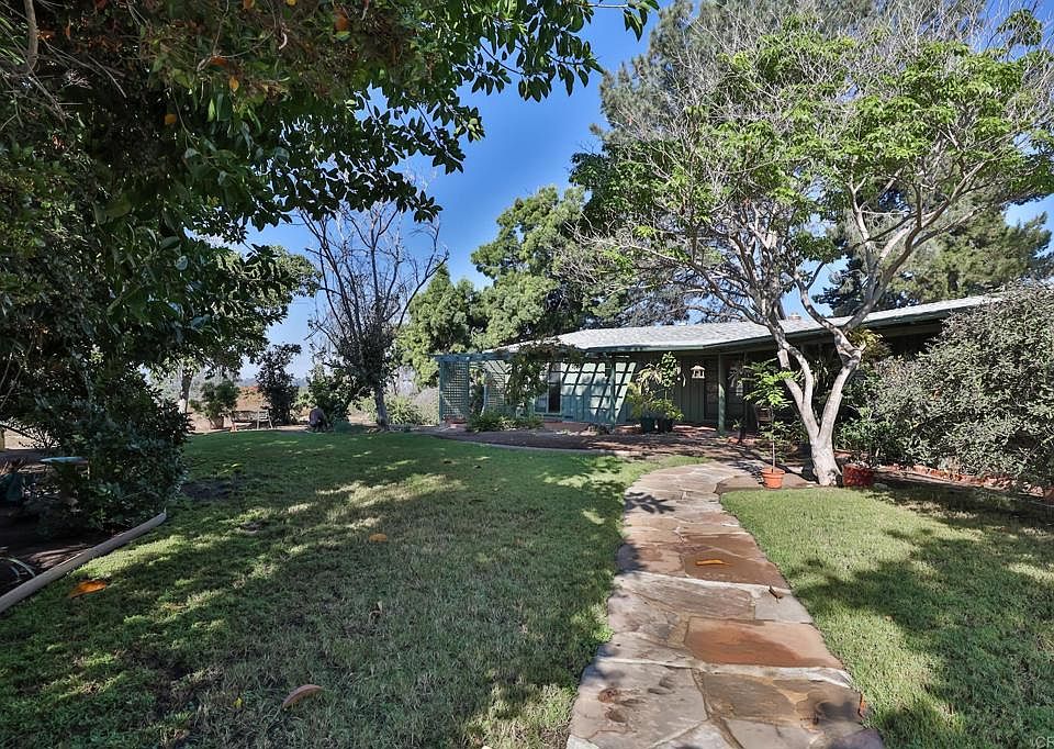 1st image of 4301 Lynwood Dr