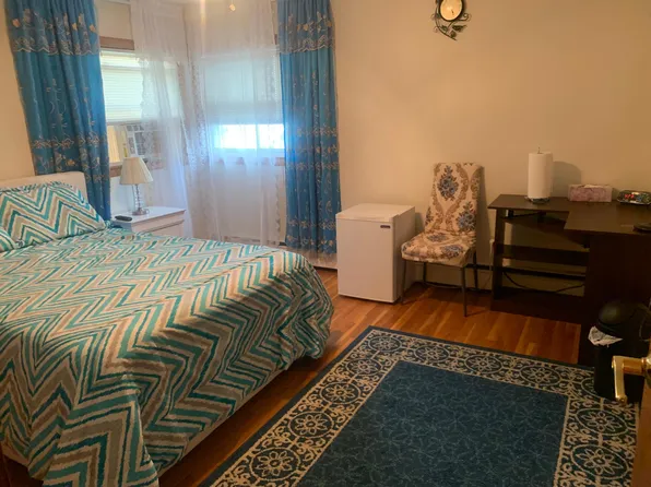 132 Lyme St, Malden, MA 02148