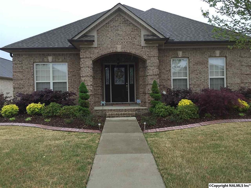 1st image of 25166 Kingston Dr