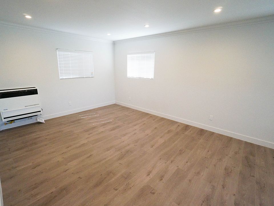 1st image of 2931 Van Buren Pl