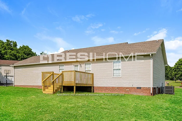 2012 Summer Ln — Photo 11