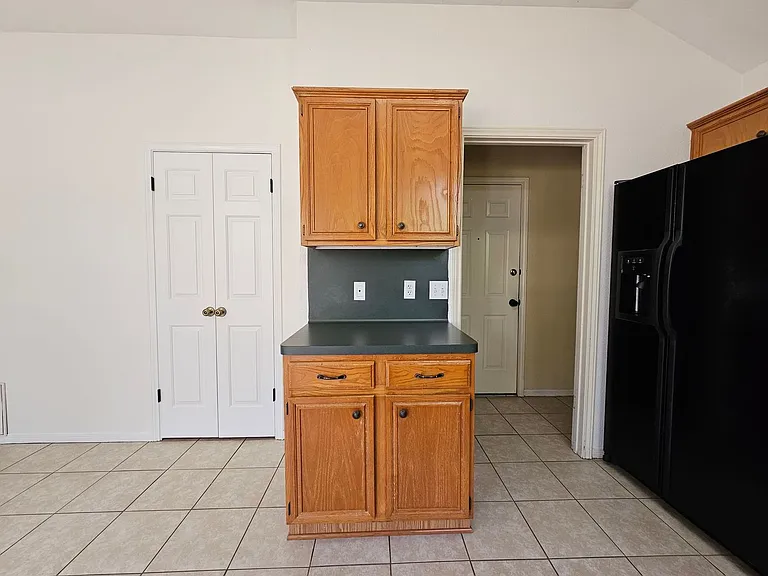 4211 Breckenridge Dr — Photo 5