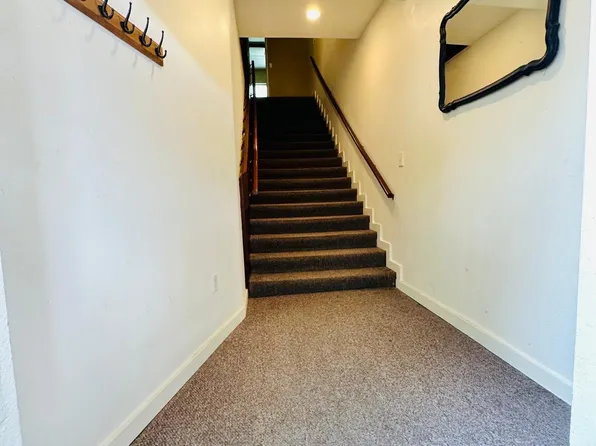 11842 Main St #1F, Sunol, CA 94586