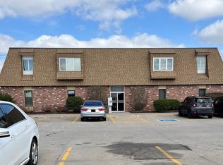 1109 S 13th St APT 5, Norfolk, NE 68701