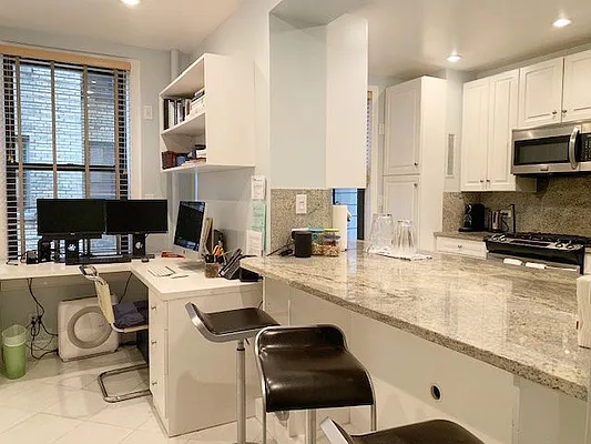 Rented by Compass | media 6