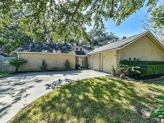 2nd image of 14015 Ella Lee Ln