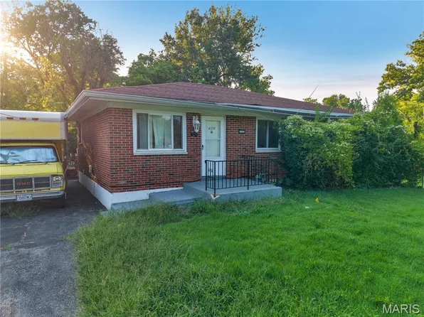 4505 Begg Blvd, Saint Louis, MO 63121