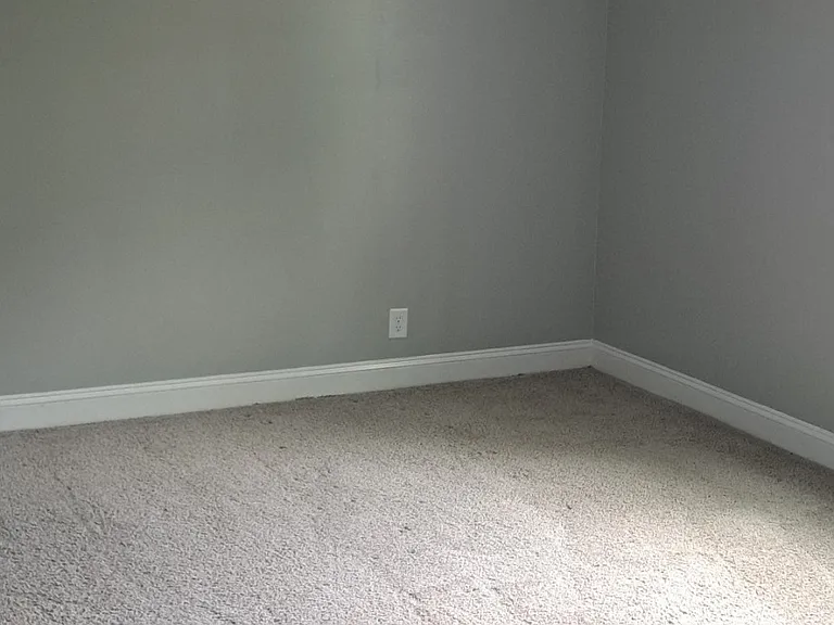 255 Illinois Ave — Photo 12