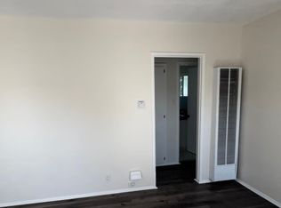 1112 W 92nd St, Los Angeles, CA 90044