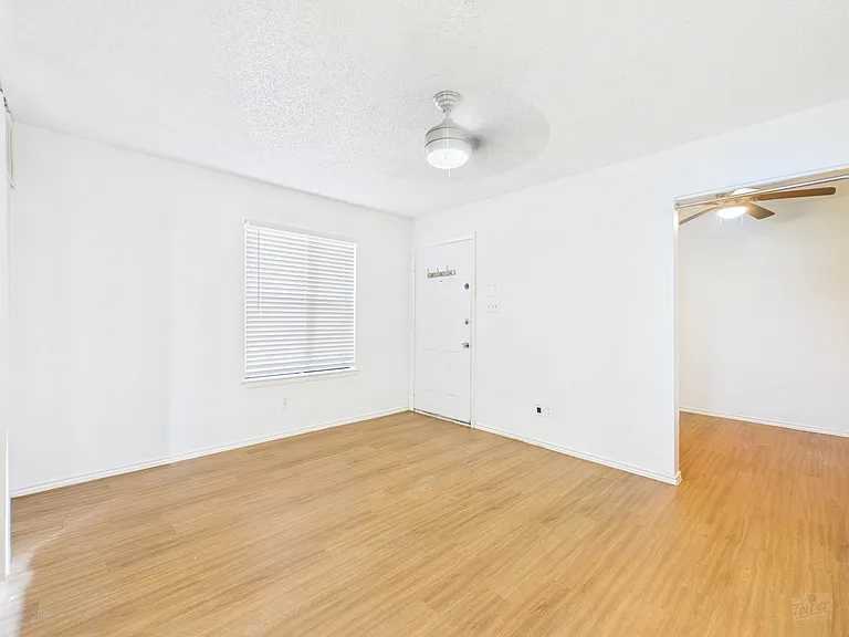 2500 Burleson Rd #201 — Photo 7