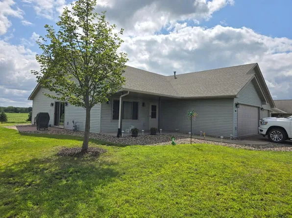 680 250th St, Osceola, WI 54020