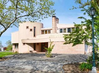 310 Dolphin Dr, Woodmere, NY
