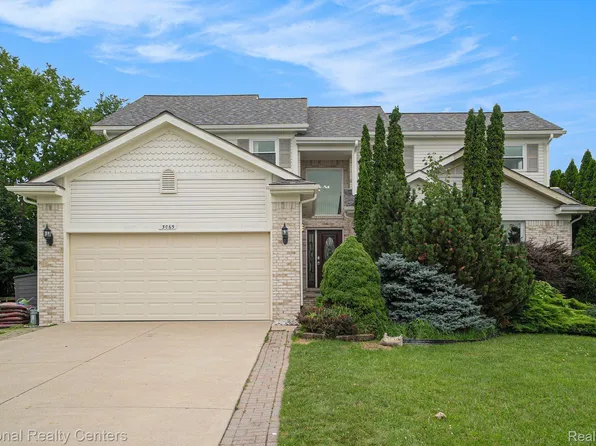 3065 Fenview Dr, Ann Arbor, MI 48108
