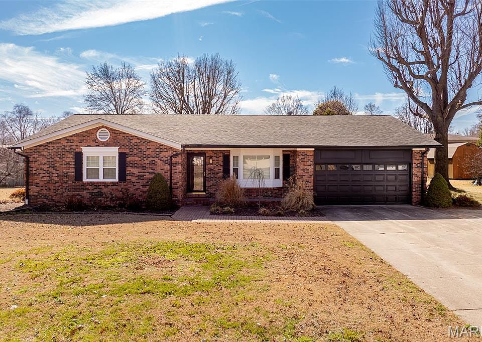 1st image of 139 Autumn Dr