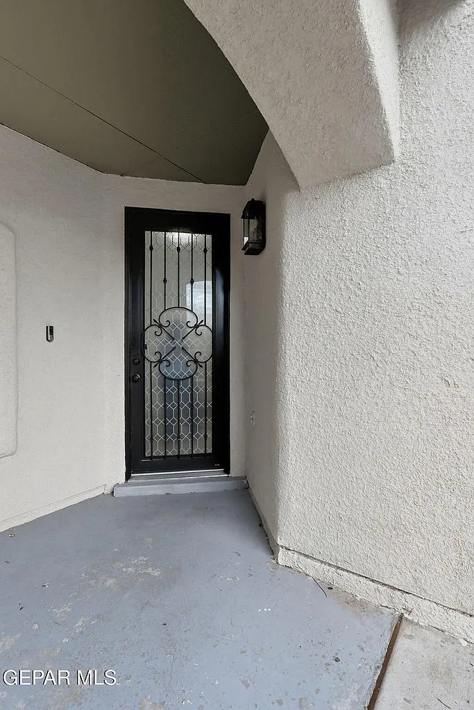 569 Lanner Drive - 1 — Photo 4