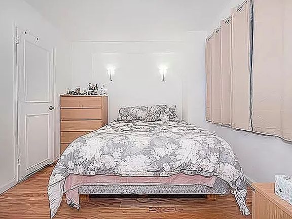 5th image of 321 E 48th St APT 2J