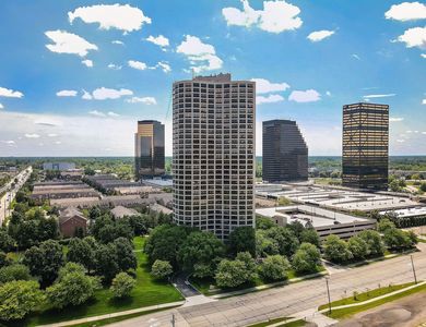 5000 Town Ctr SUITE 1105, Southfield, MI, 48075
