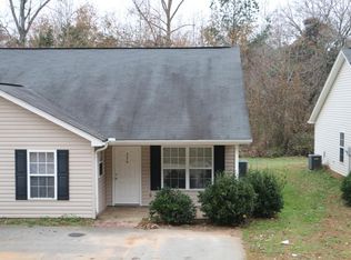 226 W Reedy Fork Rd, Seneca, SC 29678
