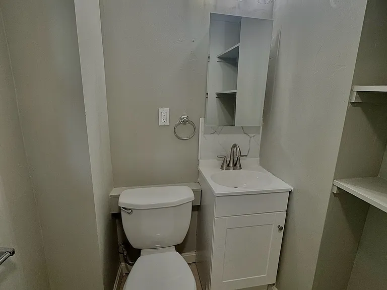 13 Norfolk St #1 — Photo 6