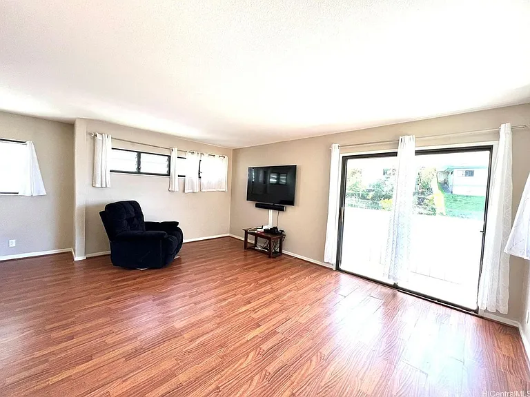 99-785 Holoai St — Photo 3