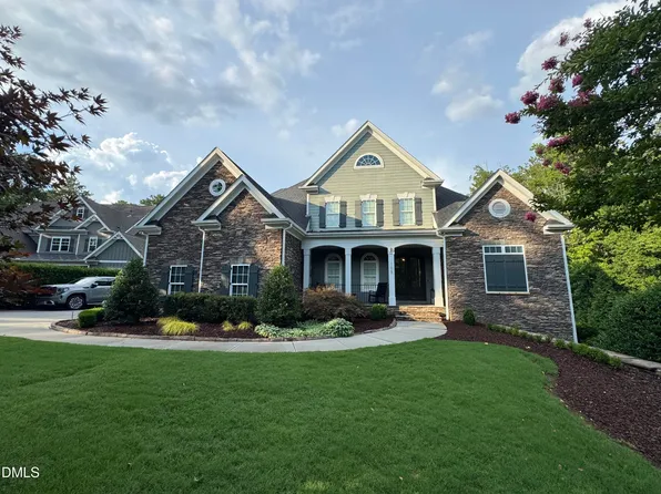 105 Lively Oaks Way, Holly Springs, NC 27540