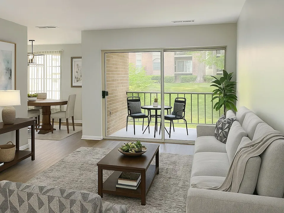 3322 Woodburn Village Dr #24