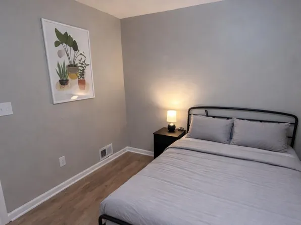 237 E Simon Ter NW, Atlanta, GA 30318