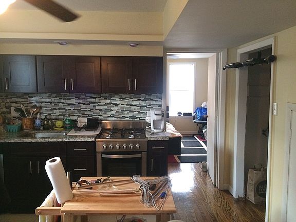 2nd image of 2326 Brown St Floor 2