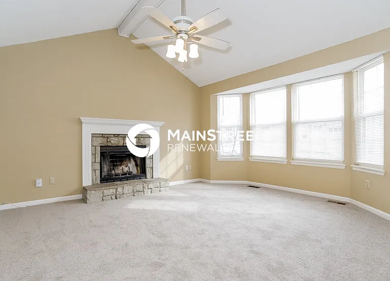 4900 N Fremont Ave — Photo 5