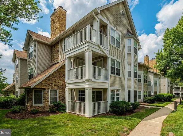 5632 Willoughby Newton Dr Unit 13, Centreville, VA 20120