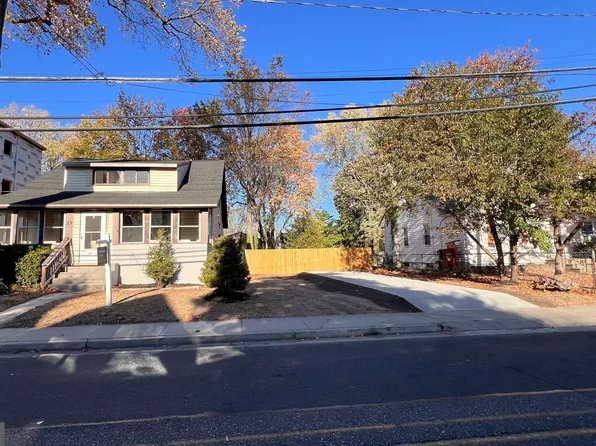 29 E Olive St, Westville, NJ 08093