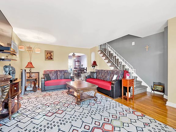 4th image of 1851 Coleman St