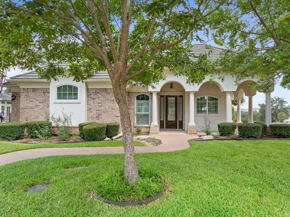 17002 Stone Briar Rd, Woodway, TX 76712