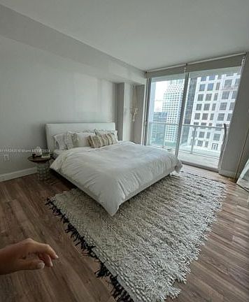 5th image of 500 Brickell Ave APT 1806
