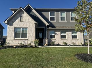 160 Waterford Ln, Westfield, IN 46074