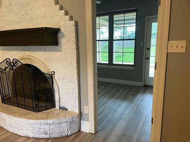 sunroom or room for an office