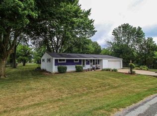 2136 Villa Dr, Fort Wayne, IN 46819