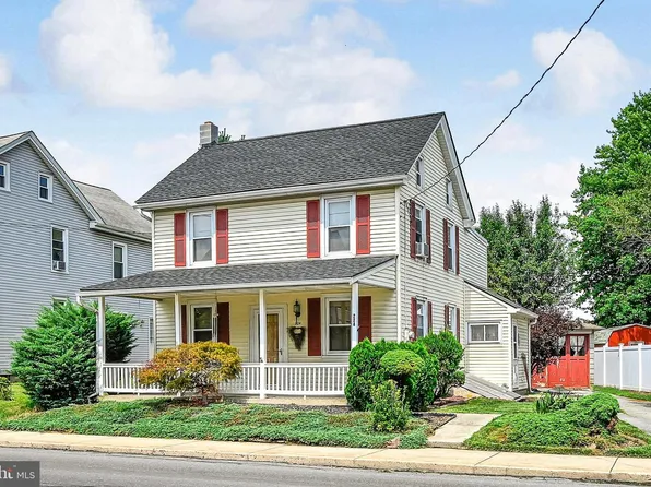 224 E Main St, Terre Hill, PA 17581