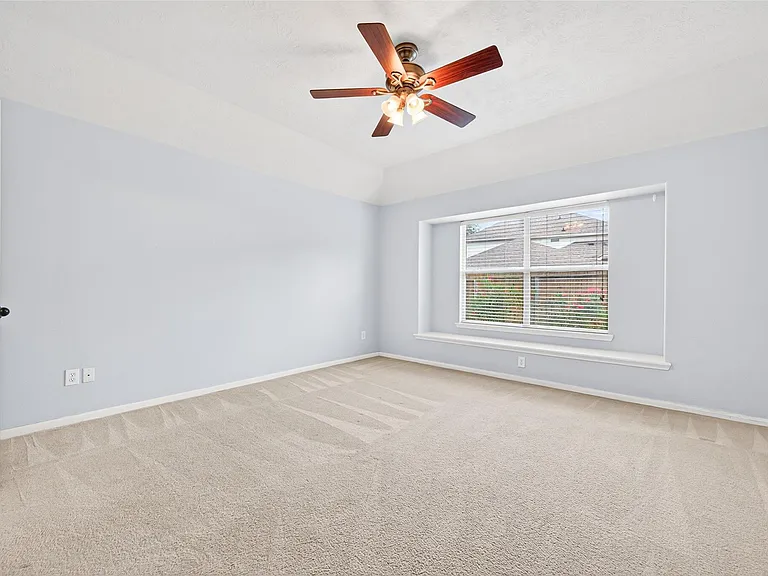 24822 Diamond Run Ct — Photo 35