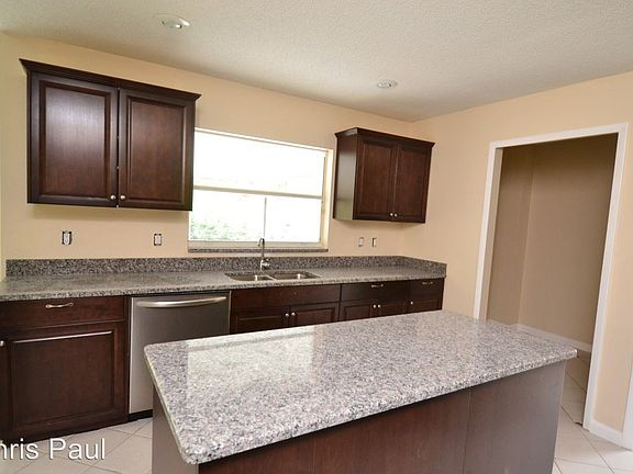 5th image of 1044 Brielle Ave