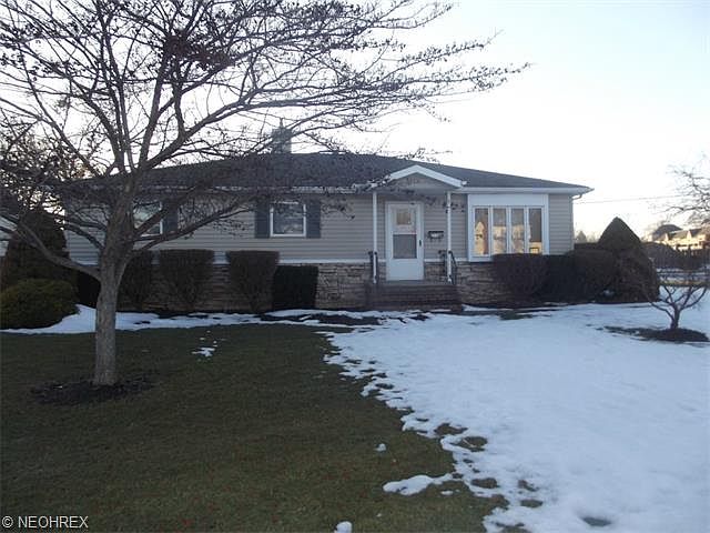1st image of 29731 Fairway Blvd