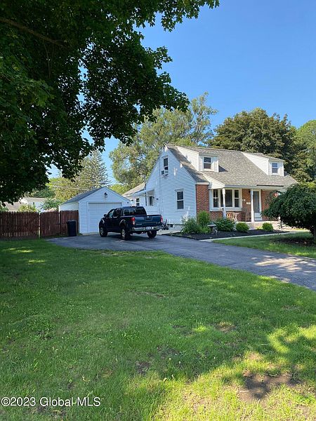 3rd image of 34 Orchard Drive