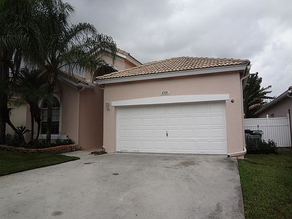 5th image of 4709 NW 21st Ct