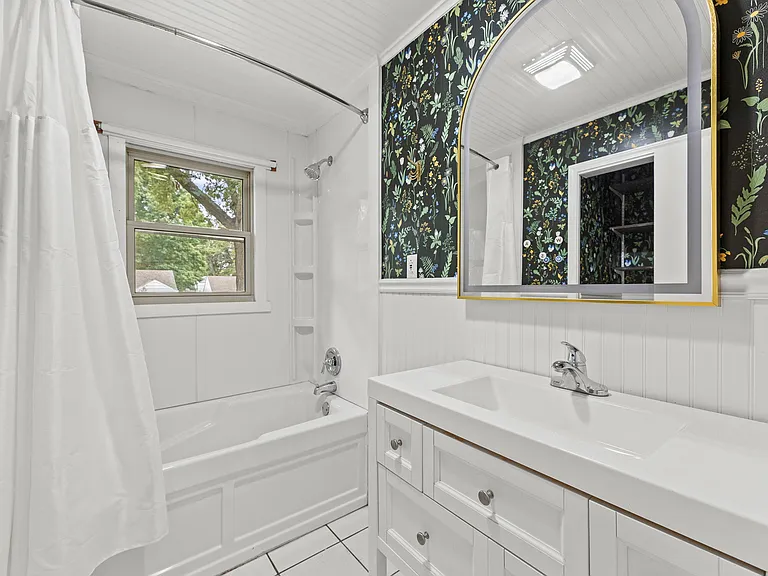 5706 Beverly Ave — Photo 11