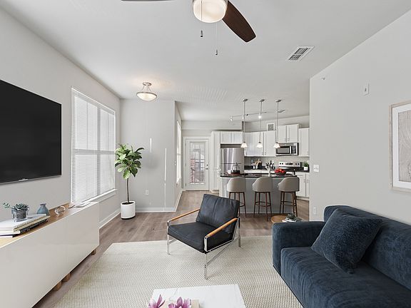 5th image of 800 Milwood St #5381374