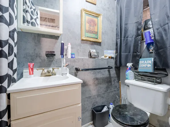 3617 Laconia Avenue image 38 of 46