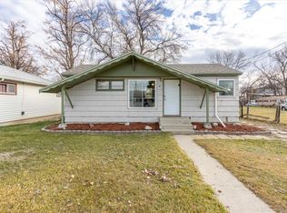 43 Prickett Ln, Billings, MT 59101