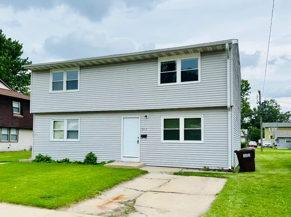 927-929 Avenue E, Rochelle, IL 61068