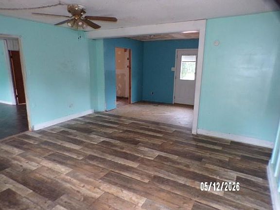 3rd image of 18455 Pine Ridge Dr