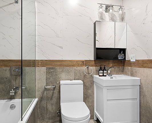 5th image of 491 Monroe St #1B